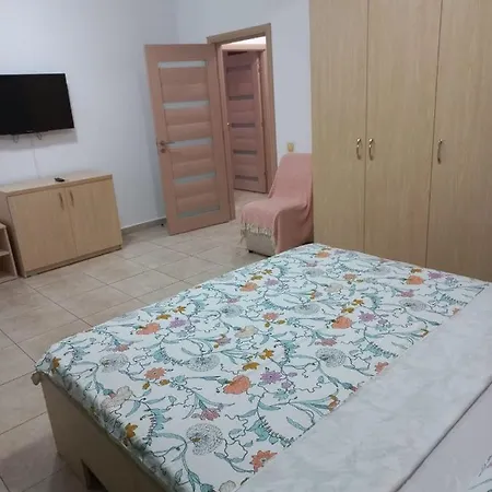 Lägenhet Alma Mamaia